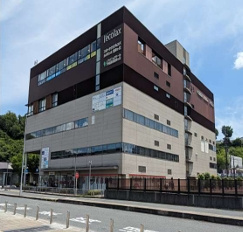 リコラス登美ヶ丘の外観