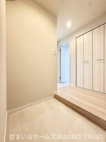 阿佐ヶ谷陵雲閣マンションの玄関