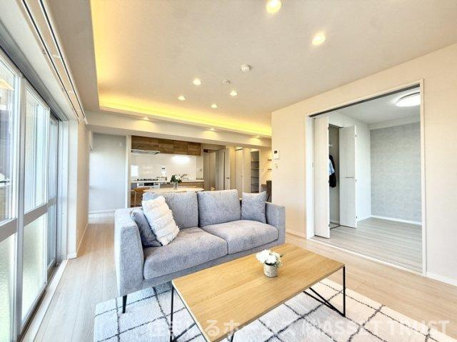 阿佐ヶ谷陵雲閣マンションの居間・リビング