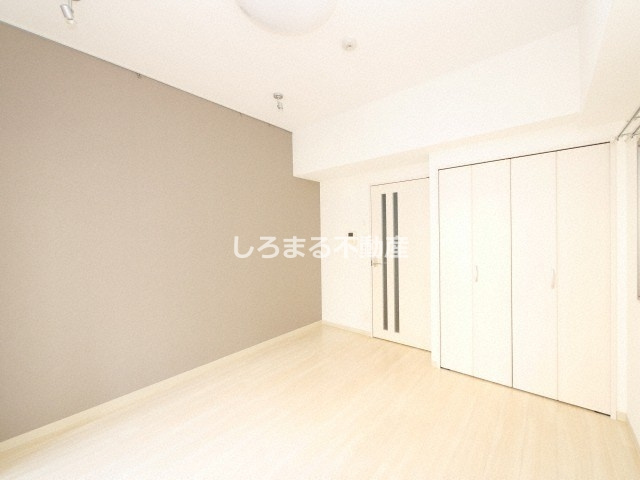 ウエンズ東心斎橋の居間・リビング