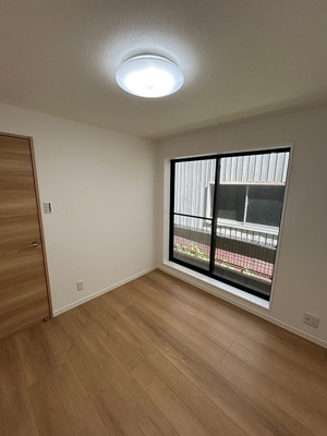 【洋室】 | 今津野田町中古戸建 | 1階洋室4.5帖