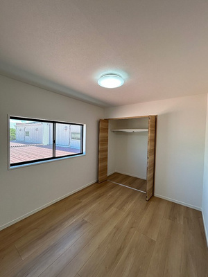 【洋室】 | 今津野田町中古戸建 | 3階洋室5.7帖