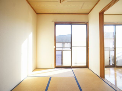 【寝室】 | オレンジハウス | 清潔感のあるきれいな和室です♪