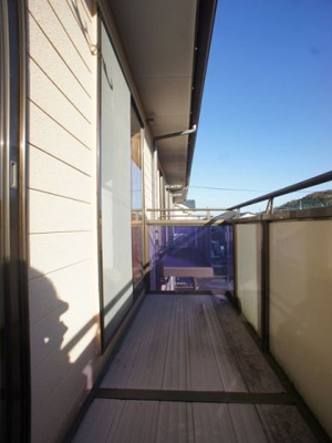 【バルコニー】 | オレンジハウス | 日当たり良好！お洗濯物がたくさん干せます♪