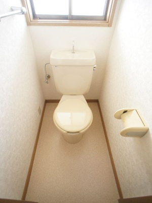 【トイレ】 | オレンジハウス | 温水洗浄暖房便座機能付きです♪