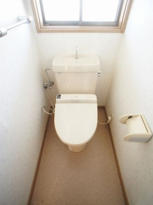 【トイレ】 | オレンジハウス | 温水洗浄暖房便座機能付きです♪