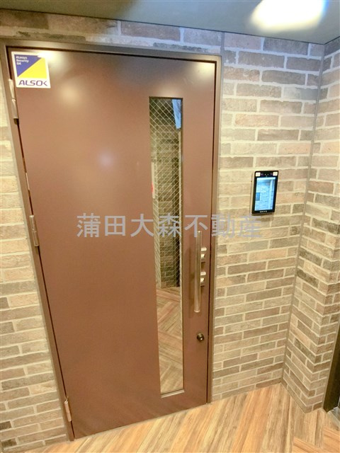 ECREDE蒲田(エクレーデ蒲田)のエントランス|TVモニター付オートロック　エントランス