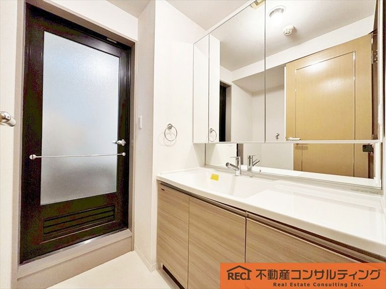 プレスティージュ苦楽園の独立洗面台