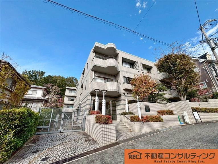 プレスティージュ苦楽園の外観