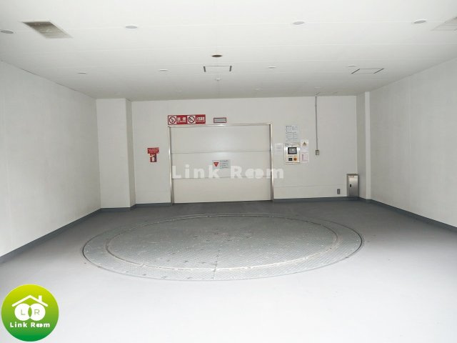 門前仲町レジデンス九番館の駐車場