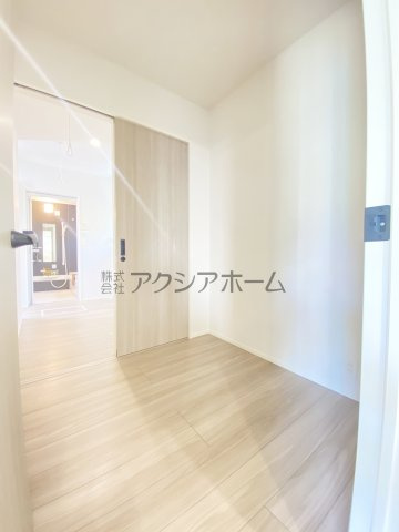 所沢市松が丘2丁目・全1棟　新築一戸建　～並列駐車2台可～の収納|パントリーとしても使えるフリースペース