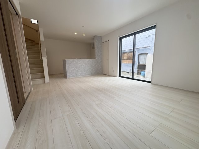 明石市大久保町西島新築戸建の居間・リビング
