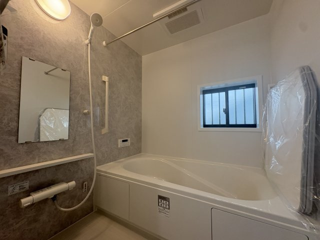 明石市大久保町西島新築戸建の浴室