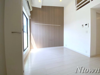 【居間・リビング】 | ホワイトアゲート | こちらのリビングで趣味の時間をお楽しみください