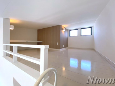 【その他】 | ホワイトアゲート | 内装は落ち着いています