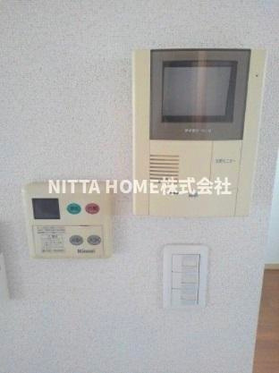 舞鶴市天台新町のアパートのセキュリティ|カラー付きのドアホンを設置＊