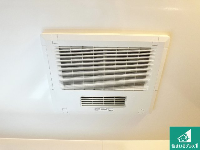 姫路市広畑区西蒲田　第8期　新築一戸建ての冷暖房・空調設備|四季を通して快適なバスライフをお手伝いする浴室暖房乾燥機！浴室の乾燥・暖房・涼風・換気はもちろん、２４時間換気にも対応！