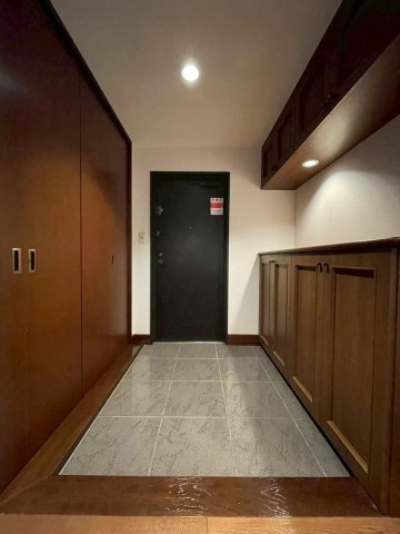 アトモスももちの玄関