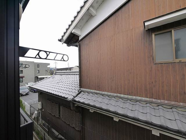 レオパレスくれーる大安寺の設備|こちらでお洗濯が干せます。