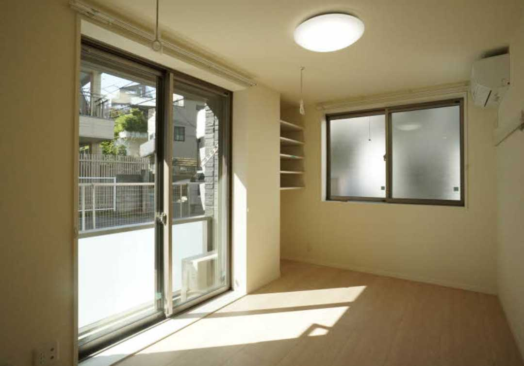 シエル恵比寿　敷金０　ネット無料　シャーメゾンの居間・リビング