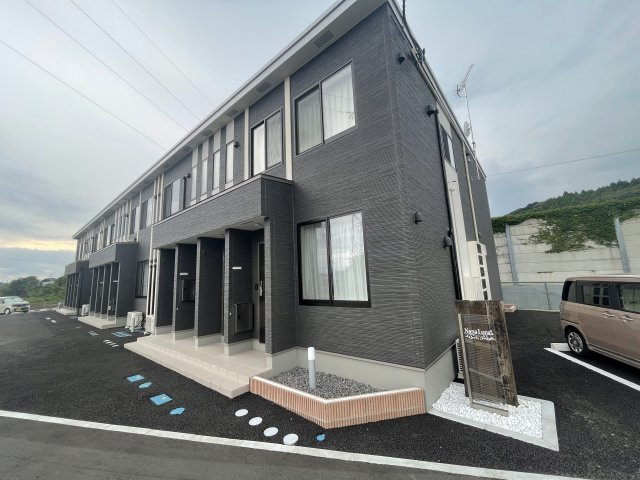 Ｎａｎａ　Ｌｕｎａ