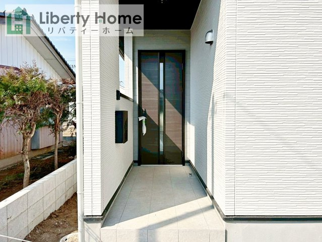 つくば市高野3期　新築戸建　1号棟のエントランス