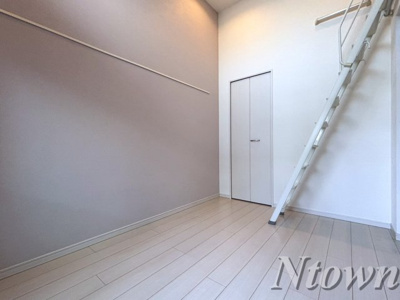 【その他】 | ラウレアハイツ | ゆったりとした居間です