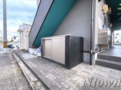 【その他共用部分】 | ラウレアハイツ | ゴミ置き場です