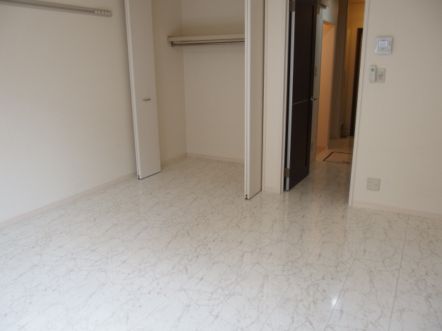 モナリエＳの居間・リビング