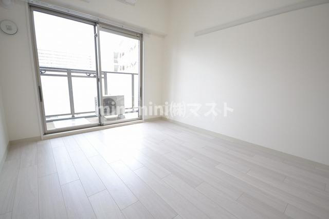 ファステート難波WESTパークの居間・リビング