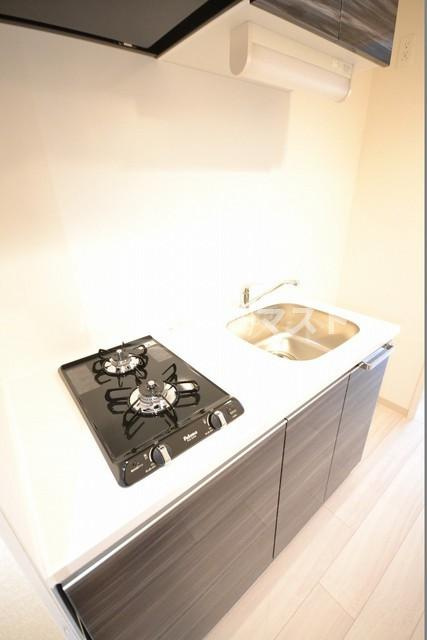 ファステート難波WESTパークのキッチン