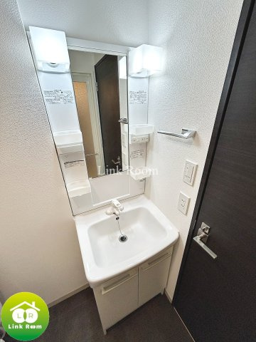 スカイコートパレス大島の洗面所