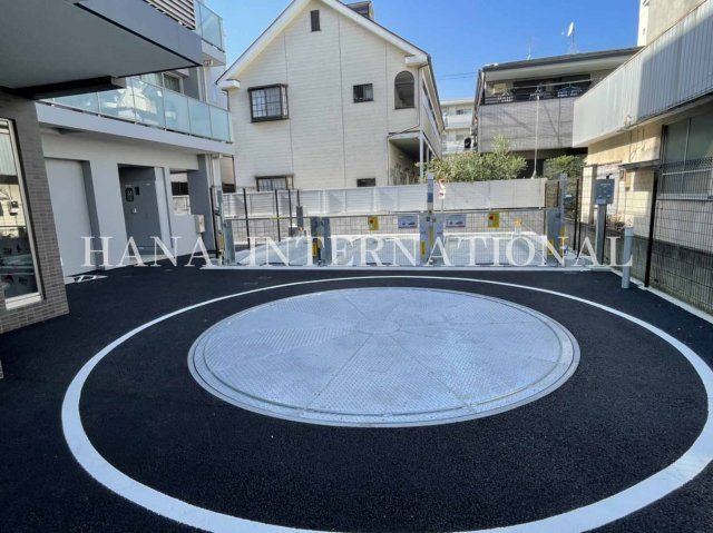 セレサ市川行徳の駐車場
