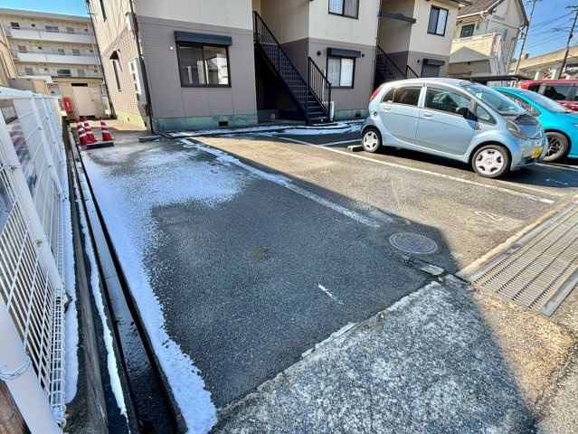 サンクチュアリの駐車場