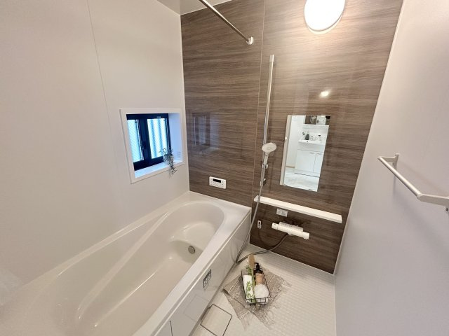 堺市東区日置荘西町1丁の浴室