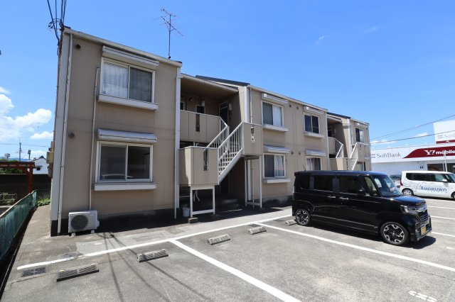 ロイヤルハイツ神宮