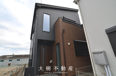 【外観】 | 綾瀬市寺尾本町1丁目 新築戸建て 全3棟【仲介手数料無料】 | 建物完成しました！！内見可能です♪