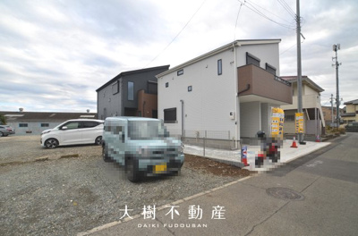 【前面道路含む現地写真】 | 綾瀬市寺尾本町1丁目 新築戸建て 全3棟【仲介手数料無料】