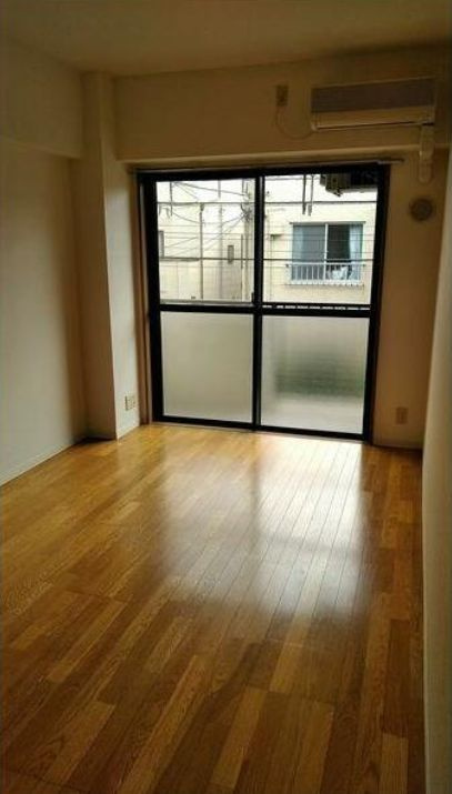 リトルフィールド市川の居間・リビング