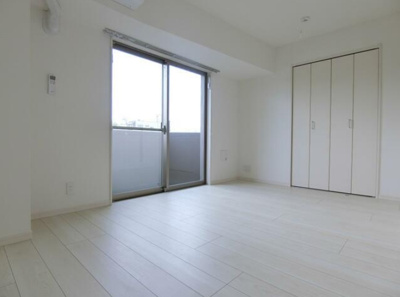 【居間・リビング】 | リブリ・ドルチェ | 7.2帖の洋室。