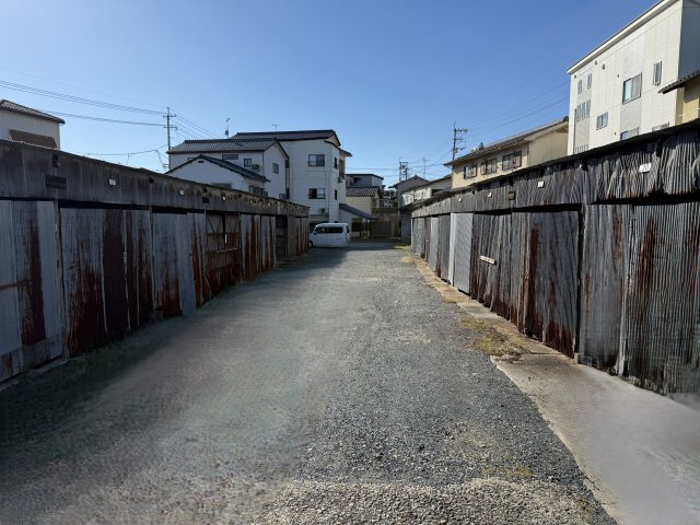 津山市川崎　車庫付き　駐車場２８区画の外観