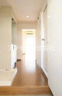 【玄関】 | ※同建物別室、参考写真