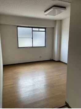 フジキュウ服装社員寮の内装