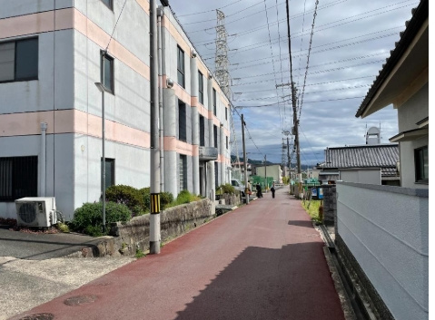 フジキュウ服装社員寮の外観