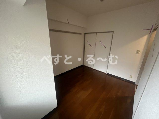 エンゼラート明石の洋室