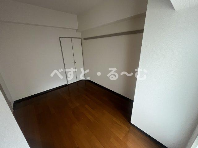 エンゼラート明石の洋室