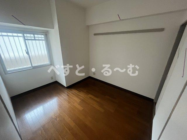 エンゼラート明石の洋室