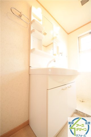 フォンターナ江井島の独立洗面台|※類似部屋