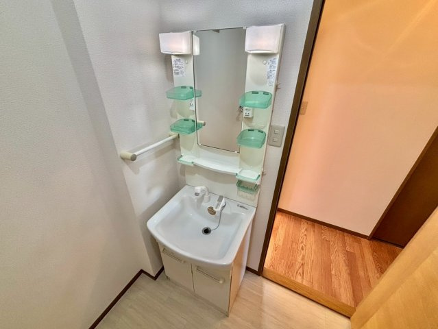 サンマルシェ　B棟の洗面所