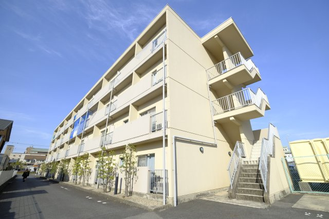 ロイヤルタケナカ